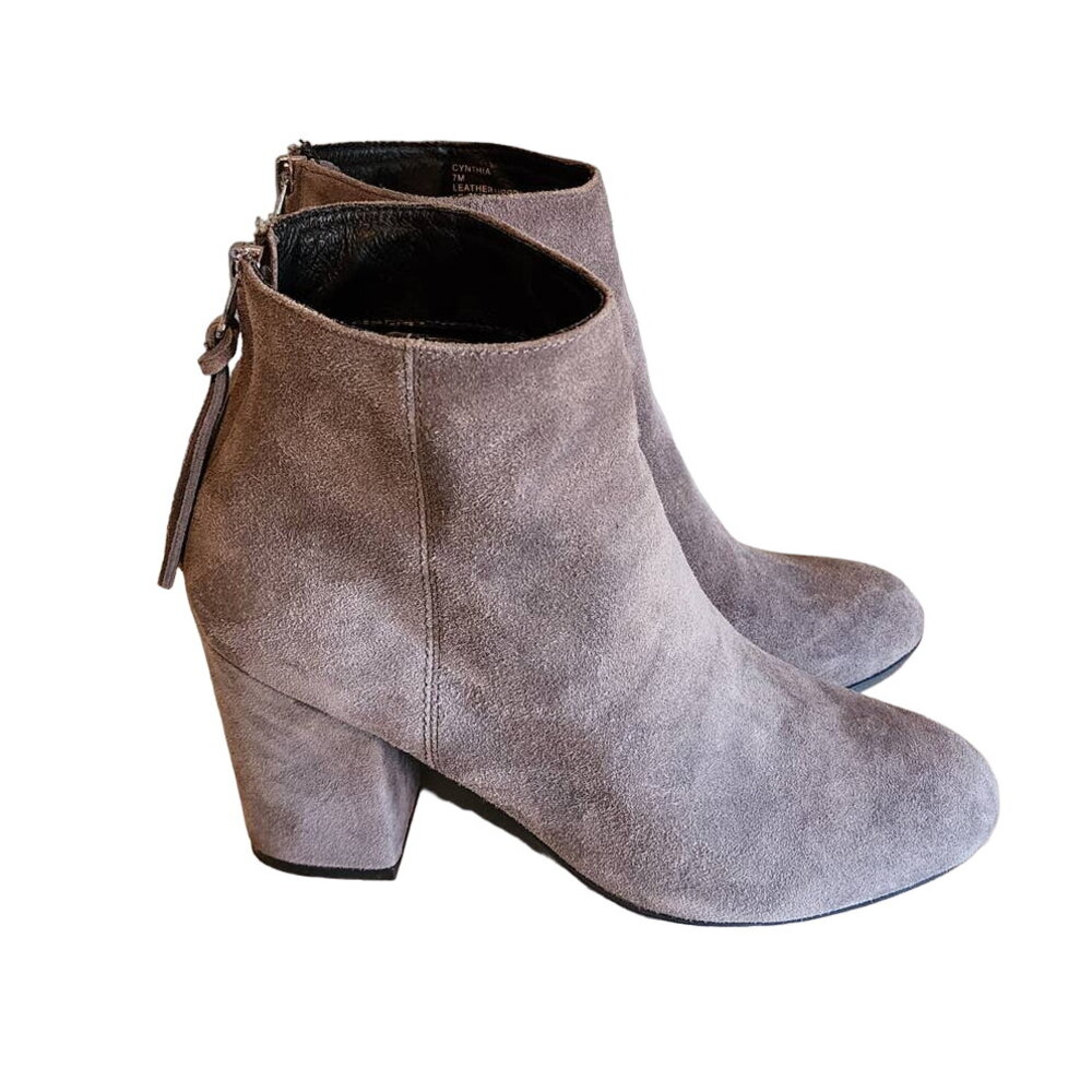 Steve Madden Cynthia Suede Heeled Zip Back Booties Gray Size 7